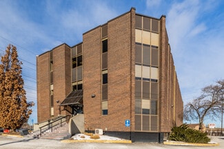 Plus de détails pour 1701 Woodward Dr, Ottawa, ON - Bureau à louer