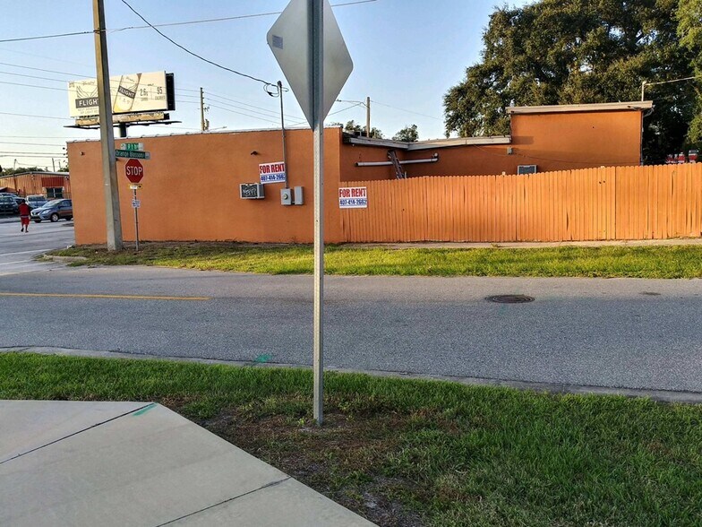 1877 S Orange Blossom Trl, Orlando, FL à vendre - Photo de l’immeuble – Image 3 sur 41