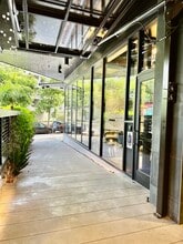 6717 Roosevelt Way NE, Seattle, WA à louer Photo de l’immeuble– Image 2 sur 4