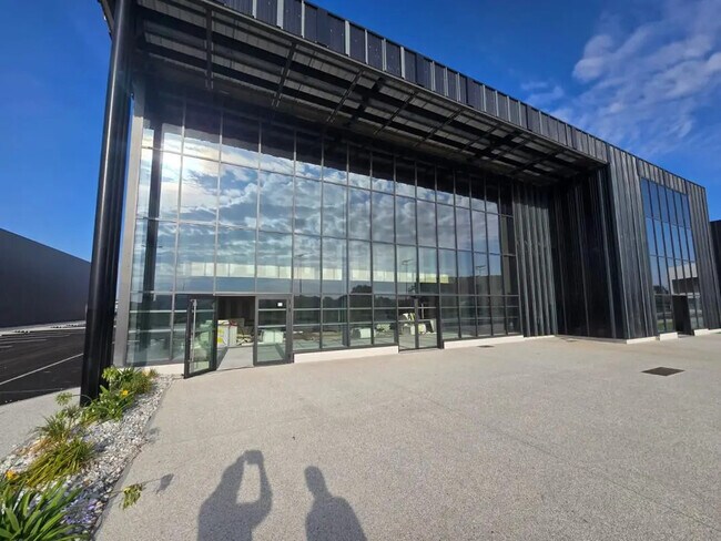 Plus de détails pour Local commercial à vendre