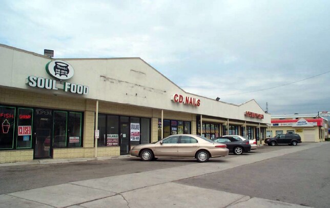 20449-20481 Schaefer Hwy, Detroit, MI à louer - Photo de l’immeuble – Image 2 sur 14