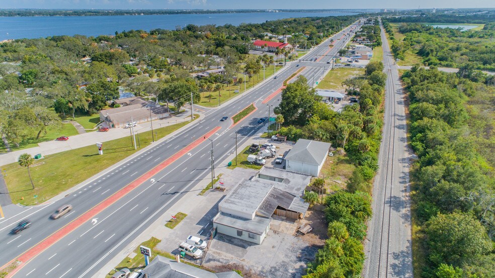 2317 N Cocoa Blvd, Cocoa, FL à vendre - Aérien – Image 2 sur 52