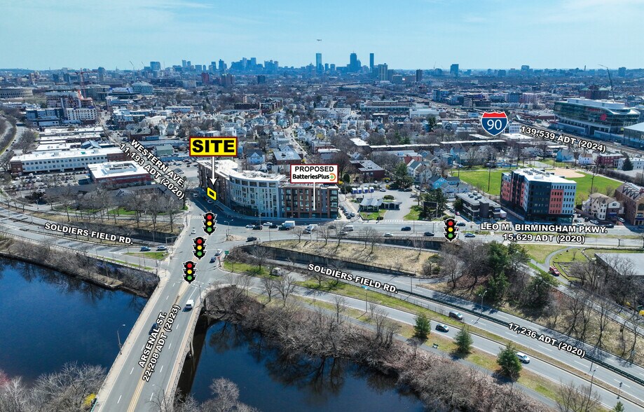 530 Western Ave, Brighton, MA à louer - Photo de l’immeuble – Image 1 sur 3