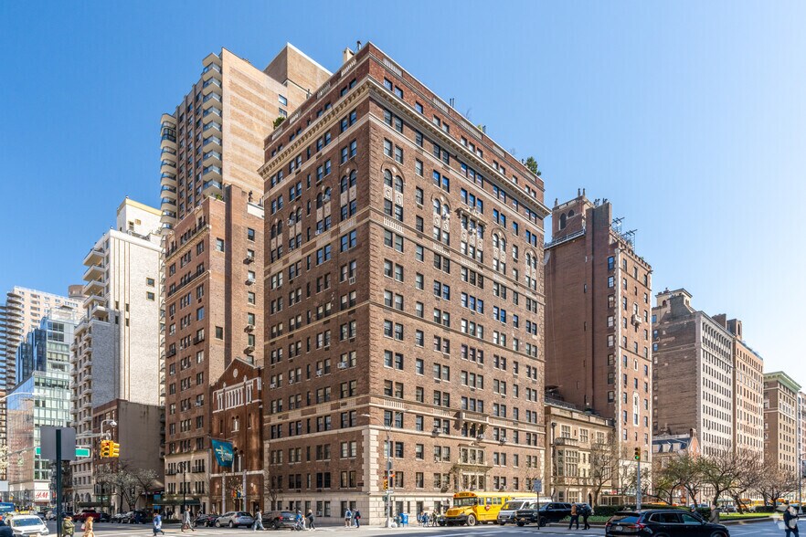 1035 Park Ave, New York, NY à vendre - Photo de l’immeuble – Image 2 sur 6