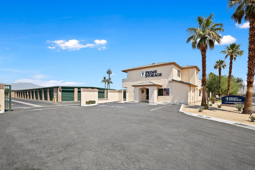 42925 Madison St, Indio, CA à louer - Photo de l’immeuble – Image 2 sur 3