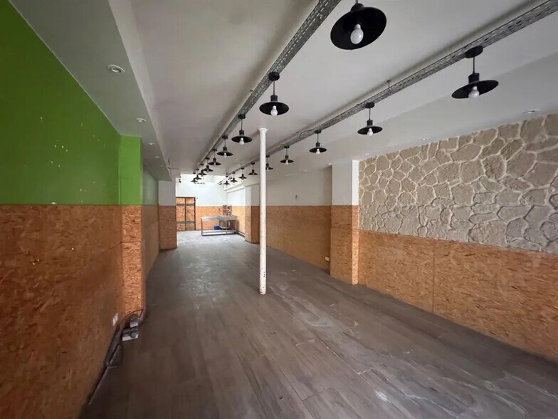 Local commercial dans Paris à louer - Photo de l’immeuble – Image 3 sur 7