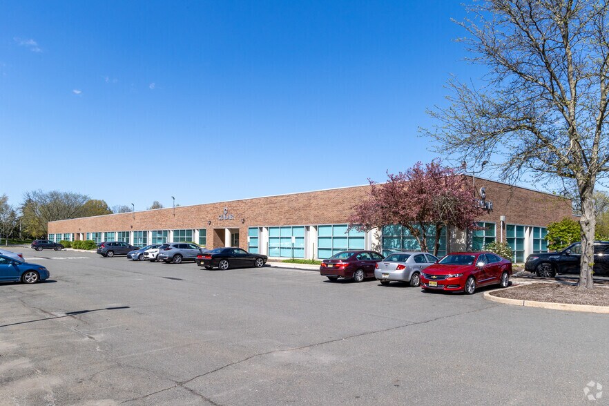 425 Phillips Blvd, Ewing, NJ à louer - Photo de l’immeuble – Image 3 sur 5