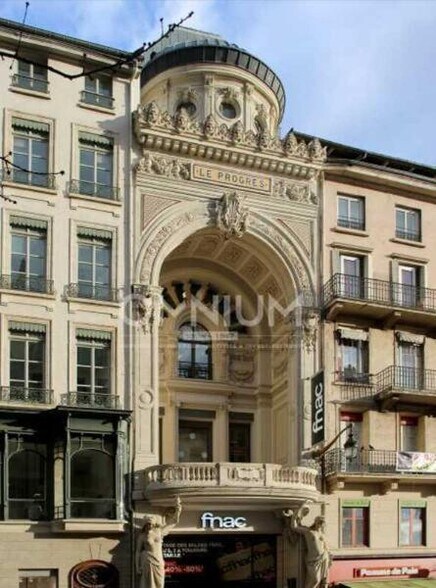 Bureau dans Lyon à louer - Photo de l’immeuble – Image 1 sur 7