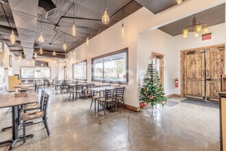 1555 W Regency Rd, Cedar City, UT à louer Photo intérieure– Image 2 sur 13