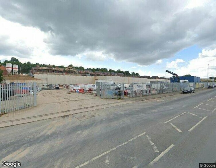 Halton Rd, Runcorn à louer - Photo de l’immeuble – Image 1 sur 2