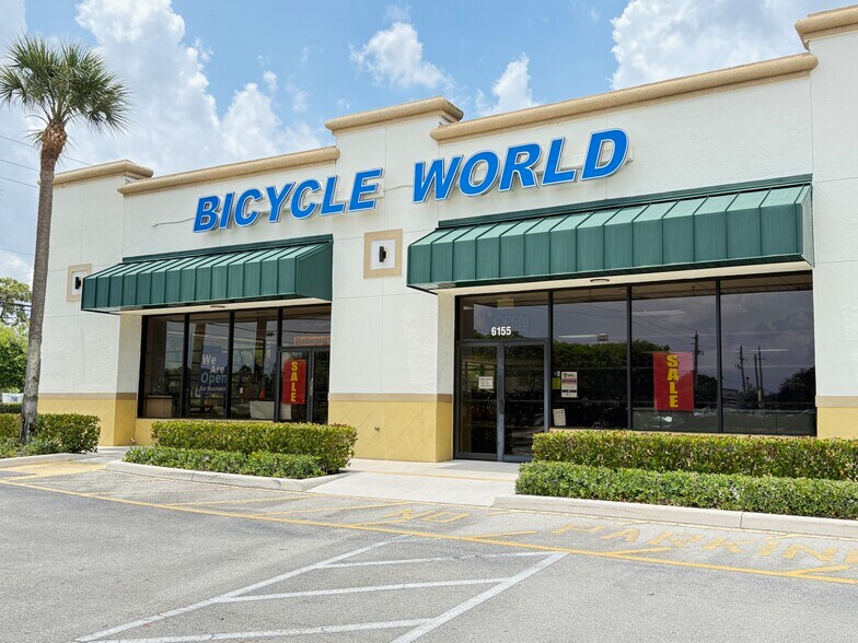 6125-6155 Lake Worth Rd, Lake Worth, FL à louer - Photo de l’immeuble – Image 3 sur 13