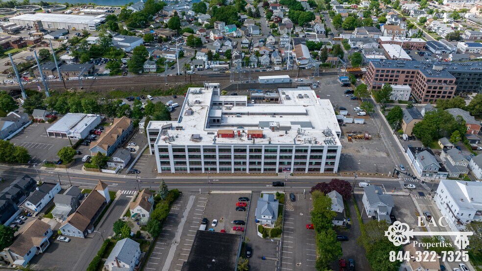 25 Van Zant St, Norwalk, CT à louer - Photo de l’immeuble – Image 2 sur 17