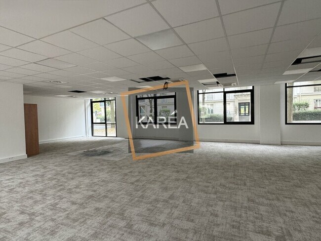 Plus de détails pour Bureau à louer