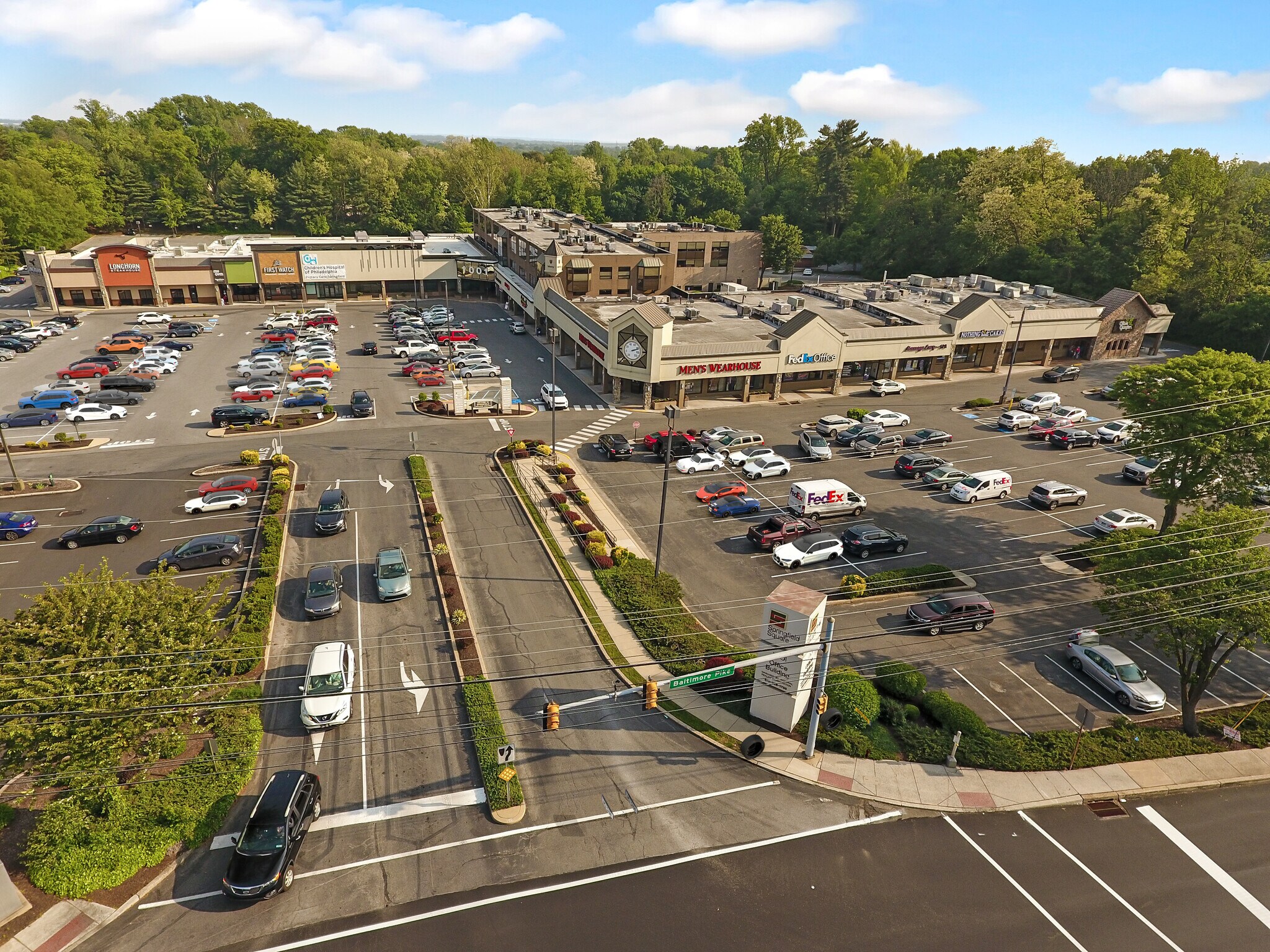 1001 Baltimore Pike, Springfield Township, PA à louer Photo principale– Image 1 sur 21