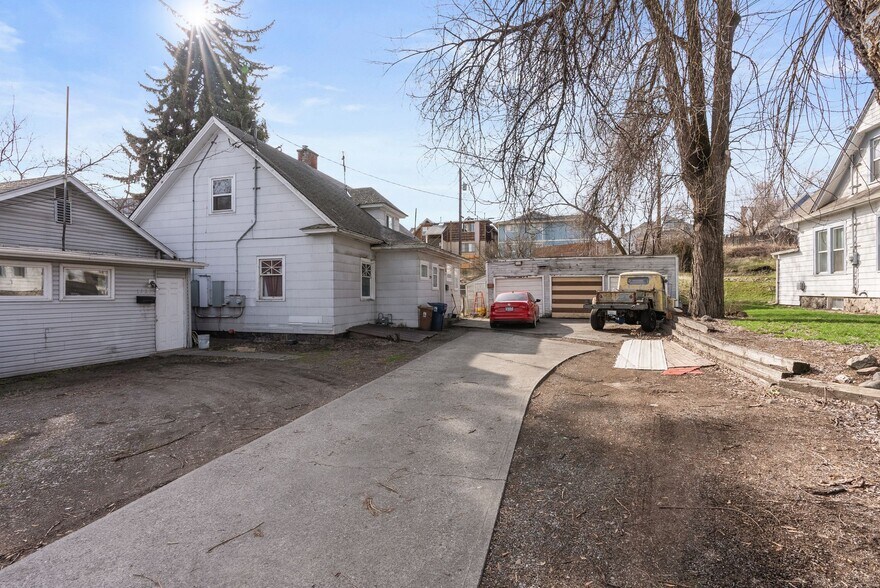 1725 N Howard St, Spokane, WA à vendre - Photo de l’immeuble – Image 3 sur 5