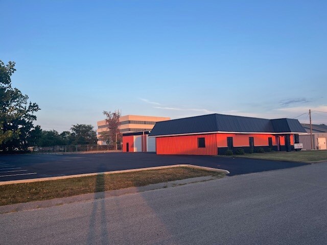 1313 Newton Ave, Evansville, IN à louer - Photo de l’immeuble – Image 2 sur 7