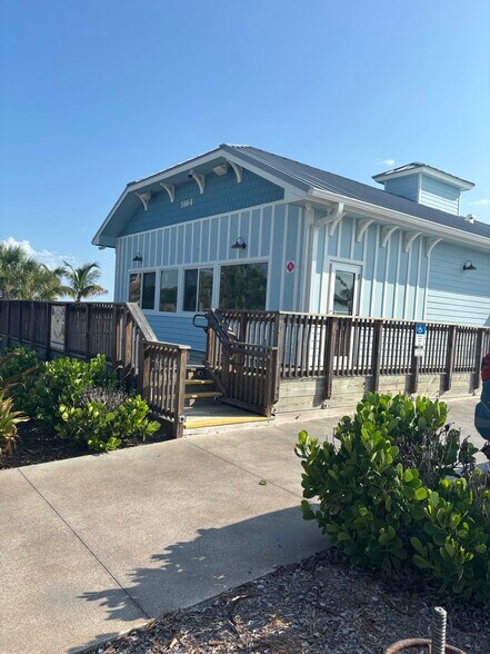 1664 Indian River Dr, Sebastian, FL à louer - Photo de l’immeuble – Image 2 sur 2