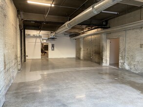 1756 N Kimball Ave, Chicago, IL à louer Photo intérieure– Image 2 sur 2