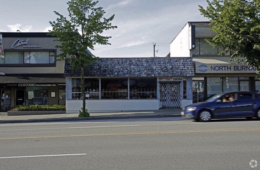 4611 Hastings St, Burnaby, BC à vendre - Photo de l’immeuble – Image 2 sur 4