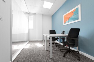 Plus de détails pour 23 Rue Crépet, Lyon - Coworking à louer
