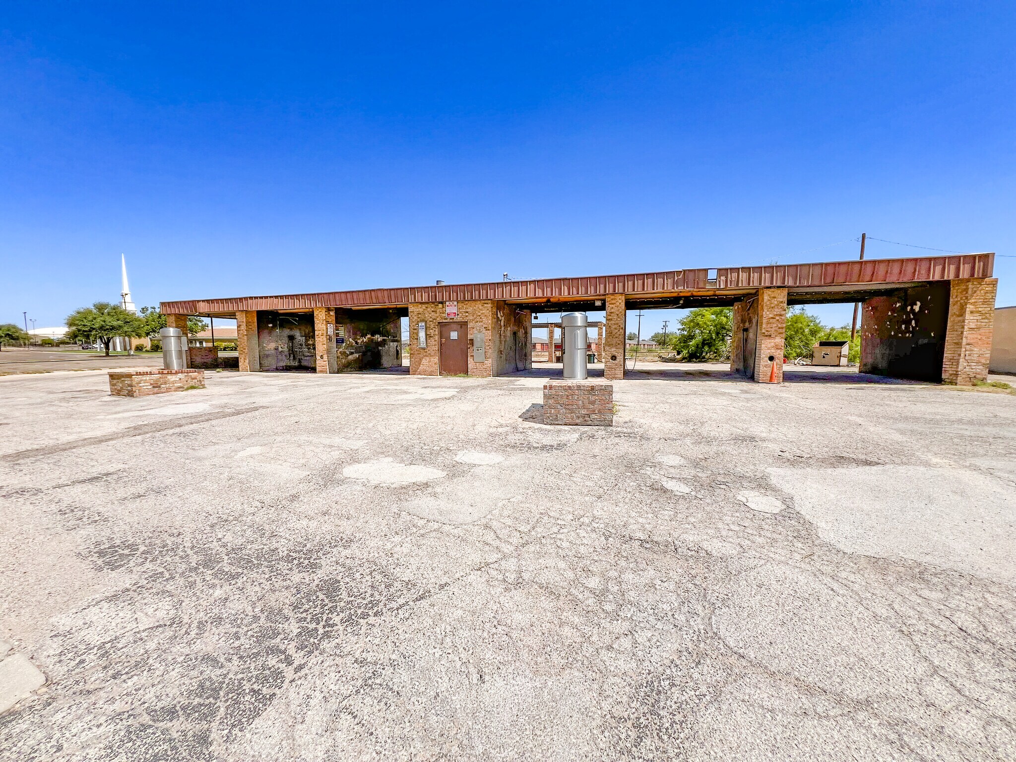 4406 Illinois Ave, Midland, TX à vendre Photo principale– Image 1 sur 11