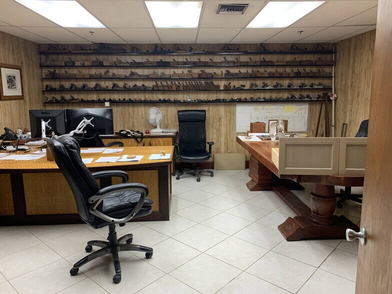 1675-1677 W 31st Pl, Hialeah, FL à louer - Photo de l’immeuble – Image 3 sur 13