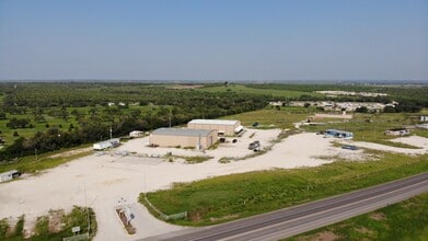 8730 S Highway 181, Kenedy, TX à louer Photo intérieure– Image 1 sur 12
