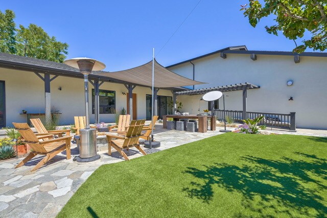 8 El Caminito Rd, Carmel Valley, CA à vendre - Photo de l’immeuble – Image 2 sur 20