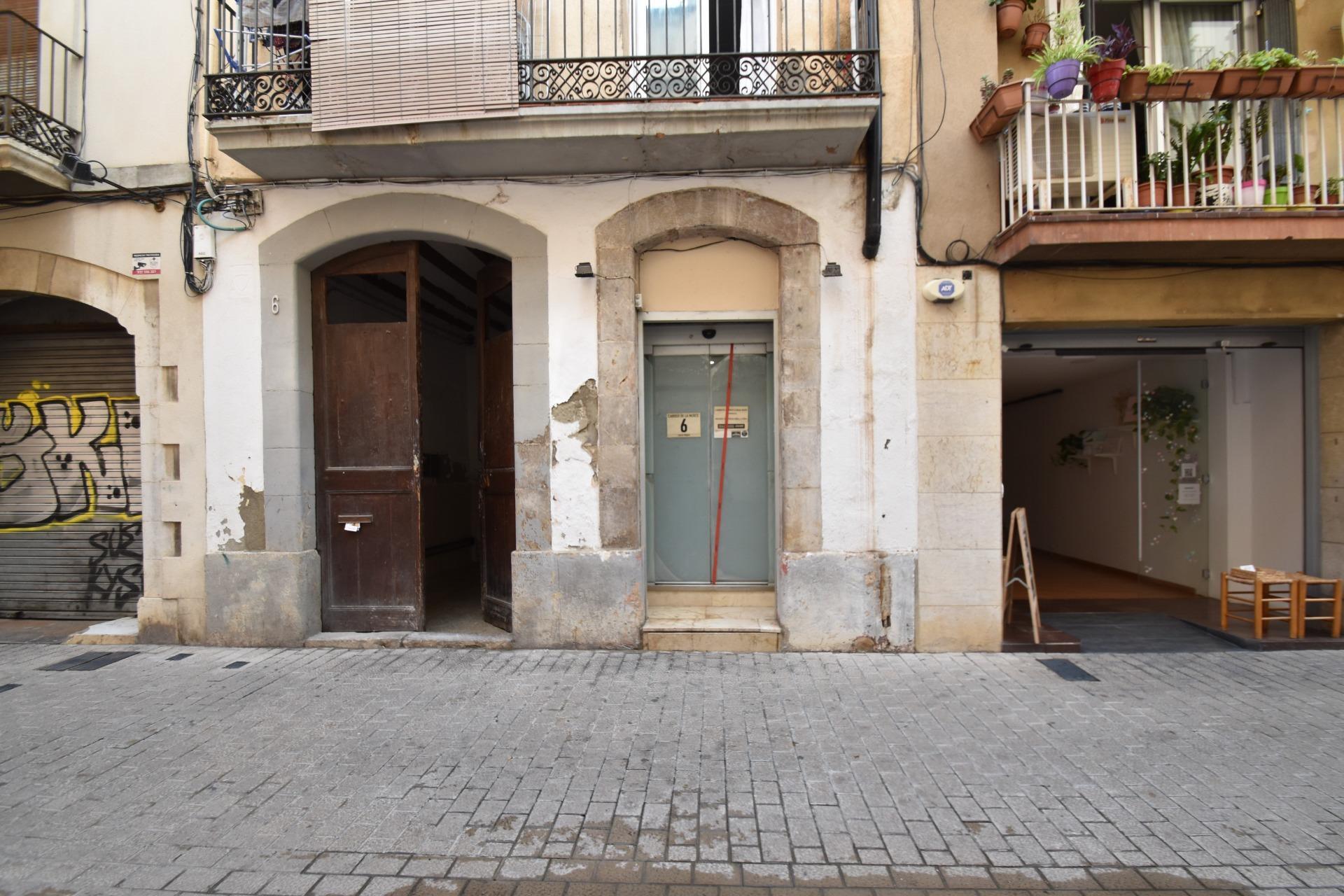 Immeuble residentiel dans Vilanova i la Geltrú, Barcelona à vendre Photo intérieure– Image 1 sur 2
