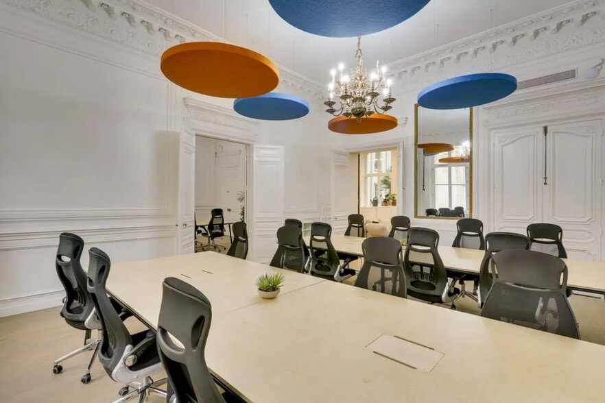 23 Rue Taitbout, Paris à louer - Photo intérieure – Image 3 sur 12