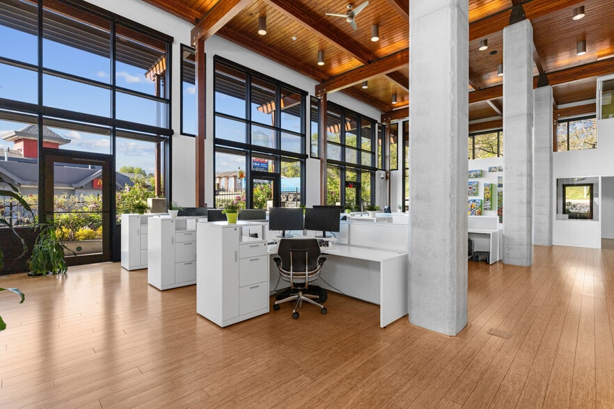 9611 Highway 97, Lake Country, BC à vendre - Photo intérieure – Image 3 sur 37