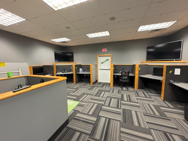 600-608 S Ramsey Dr, Valley Center, KS à vendre - Photo de l’immeuble – Image 3 sur 12