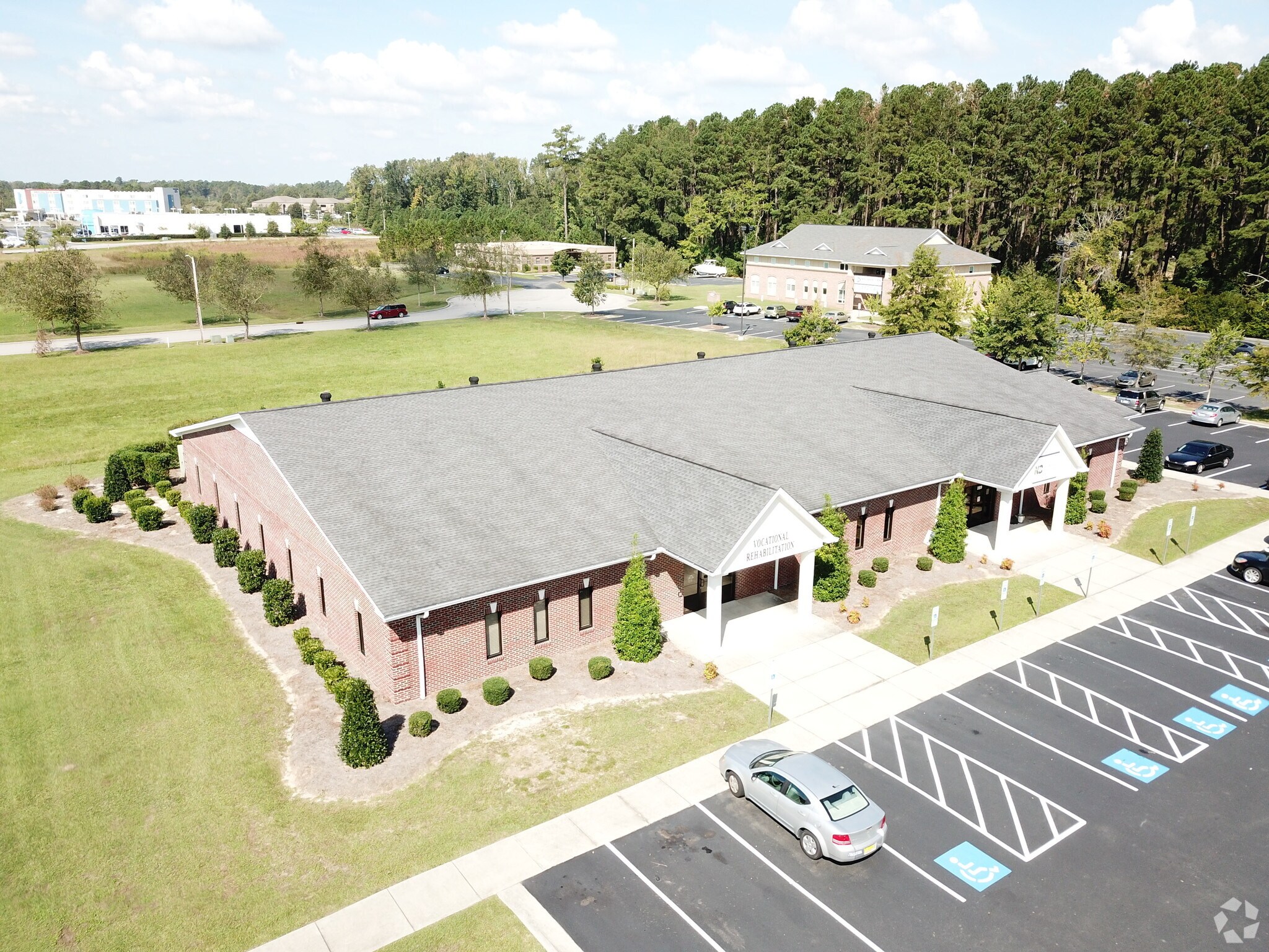 289 Corporate Dr, Lumberton, NC à louer Photo principale– Image 1 sur 22