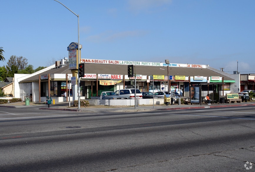 10721 S Prairie Ave, Inglewood, CA à louer - Photo principale – Image 1 sur 6