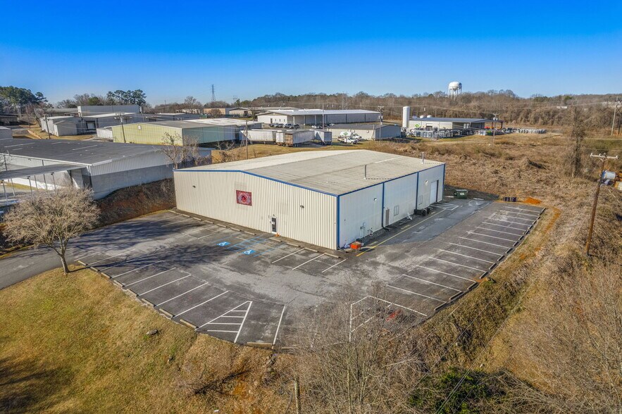 219 Northeast Dr, Spartanburg, SC à vendre - Photo principale – Image 1 sur 12