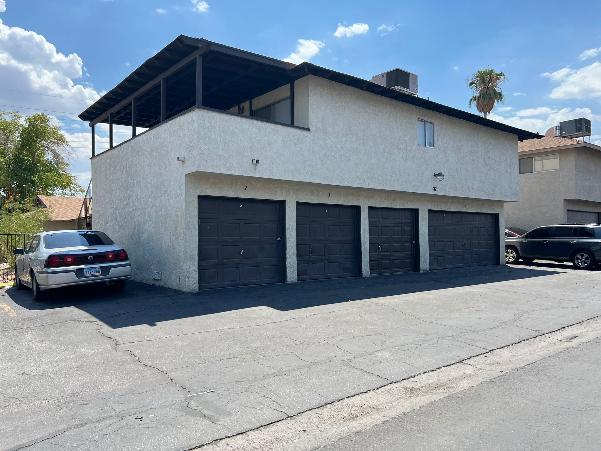 2916 Karen Ave, Las Vegas, NV à vendre Photo de l’immeuble– Image 1 sur 34