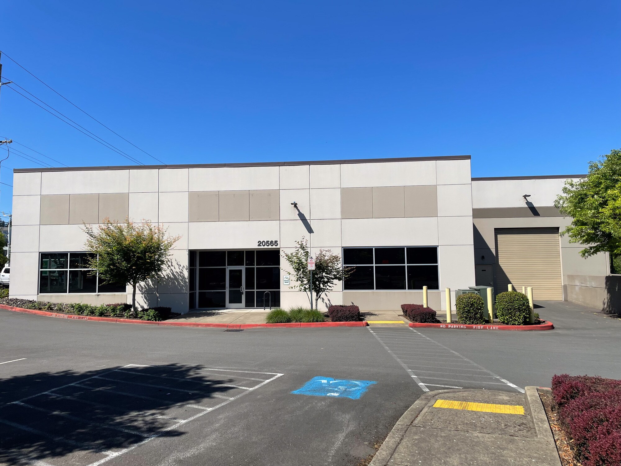 20565 SW 115th Ave, Tualatin, OR à louer Photo principale– Image 1 sur 4