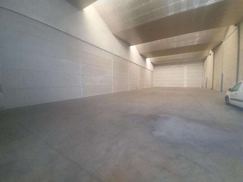 Industriel/Logistique dans Dos Hermanas, Sevilla à louer - Photo de l’immeuble – Image 1 sur 5