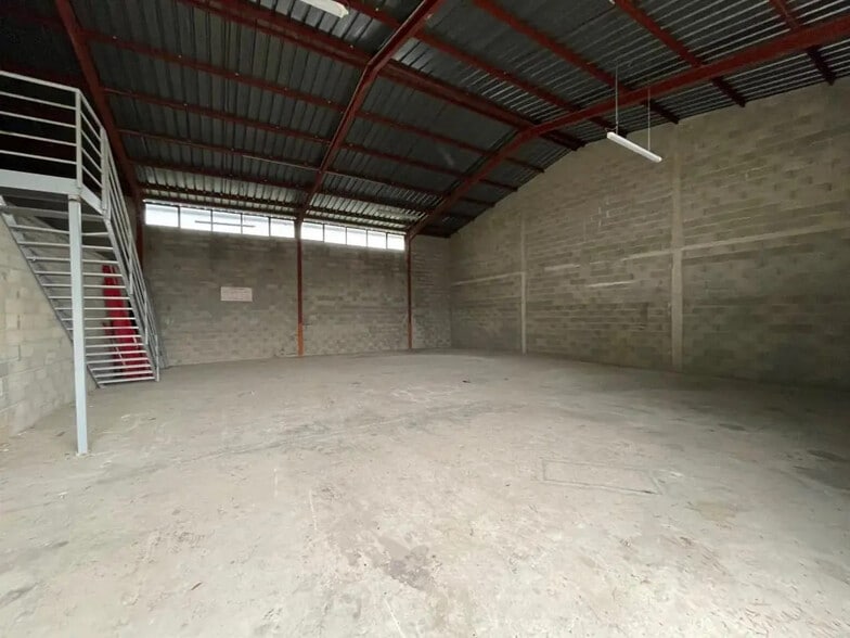 Local d’activités dans Vendargues à louer - Photo de l’immeuble – Image 1 sur 4