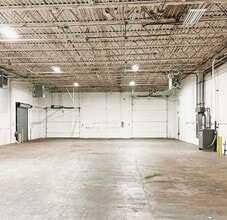 2021 Midway Dr, Twinsburg, OH à louer Photo intérieure– Image 2 sur 4