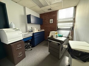 314 W 14th St, New York, NY à louer Photo de l’immeuble– Image 1 sur 9