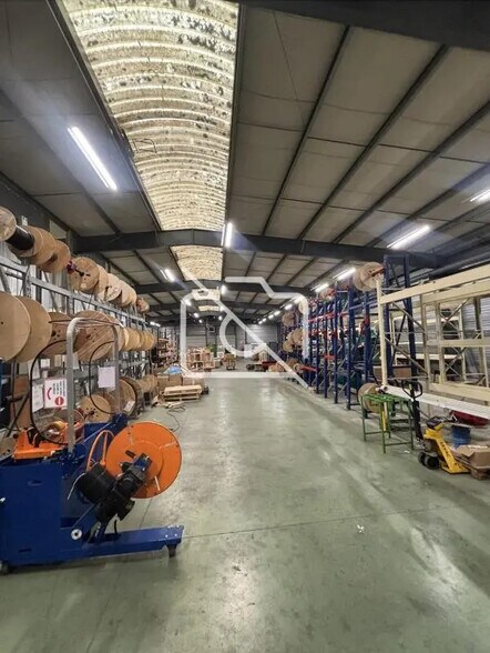 Industriel/Logistique dans Trappes à louer - Photo intérieure – Image 3 sur 10