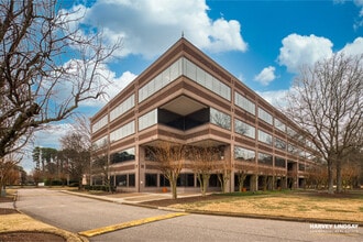 240 Corporate Blvd, Norfolk, VA à vendre Photo de l’immeuble– Image 2 sur 5