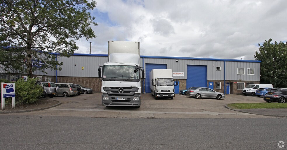 Cross Green, Leeds à louer - Photo de l’immeuble – Image 2 sur 3