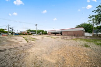 Plus de détails pour 324 N Main St, New Carlisle, OH - Local commercial à vendre