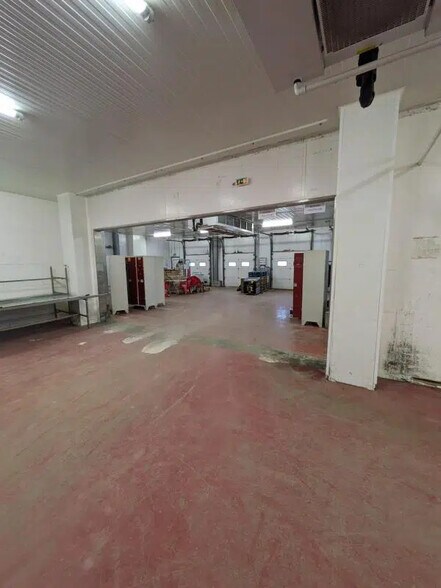 Industriel/Logistique dans Bayeux à vendre - Photo de l’immeuble – Image 3 sur 7
