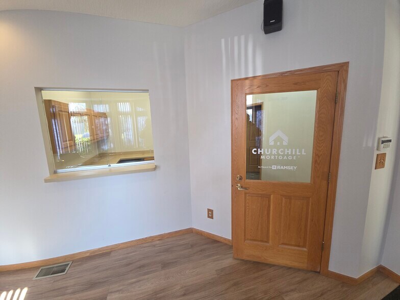 4000 Parkmead Dr, Grove City, OH à louer - Photo intérieure – Image 3 sur 9