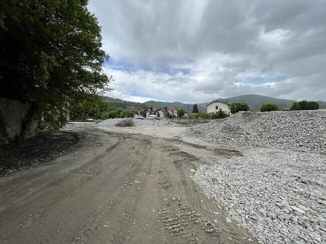 Plus de détails pour 732 Avenue Aristide Briand, Vizille - Terrain à vendre