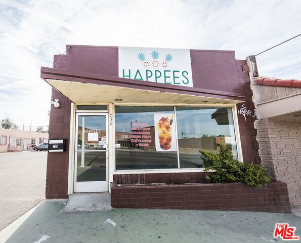 730 W Main St, Barstow, CA à vendre - Photo de l’immeuble – Image 2 sur 11