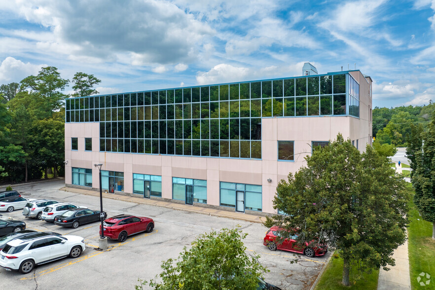 8077 Islington Av, Vaughan, ON à louer - Photo de l’immeuble – Image 3 sur 5
